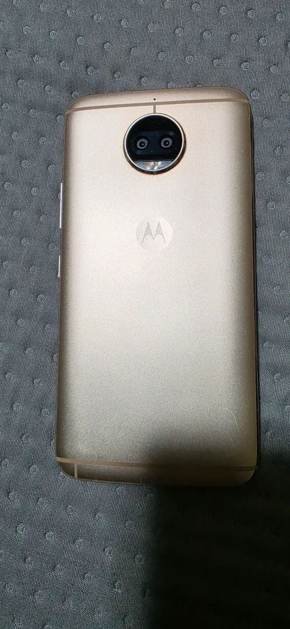 Motorola Moto 5 G Plus - Bateria ótima  - Foto 4