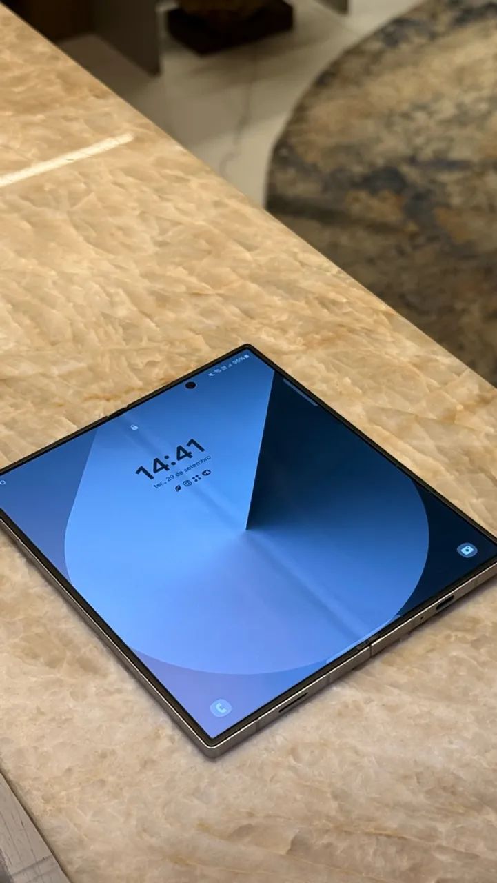 Samsung Galaxy Z Fold 6