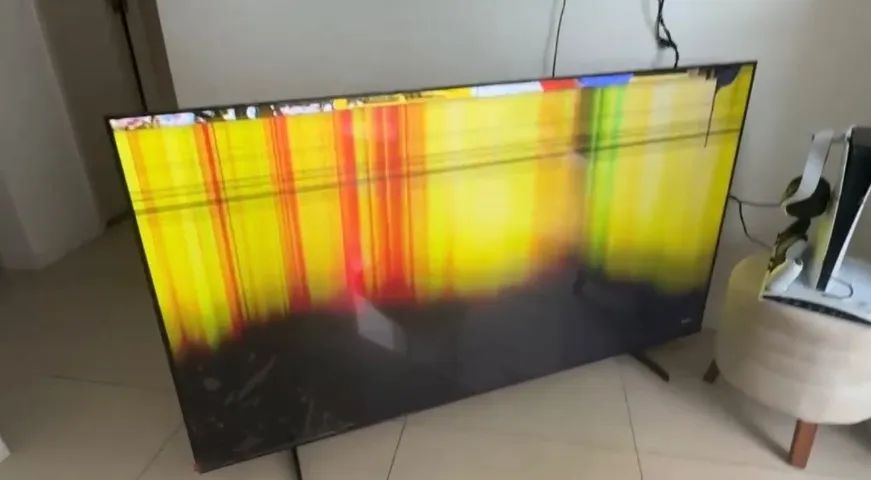 Smart TV Samsung 70 Polegadas com Defeito - Para Retirada de Peças - Foto 3