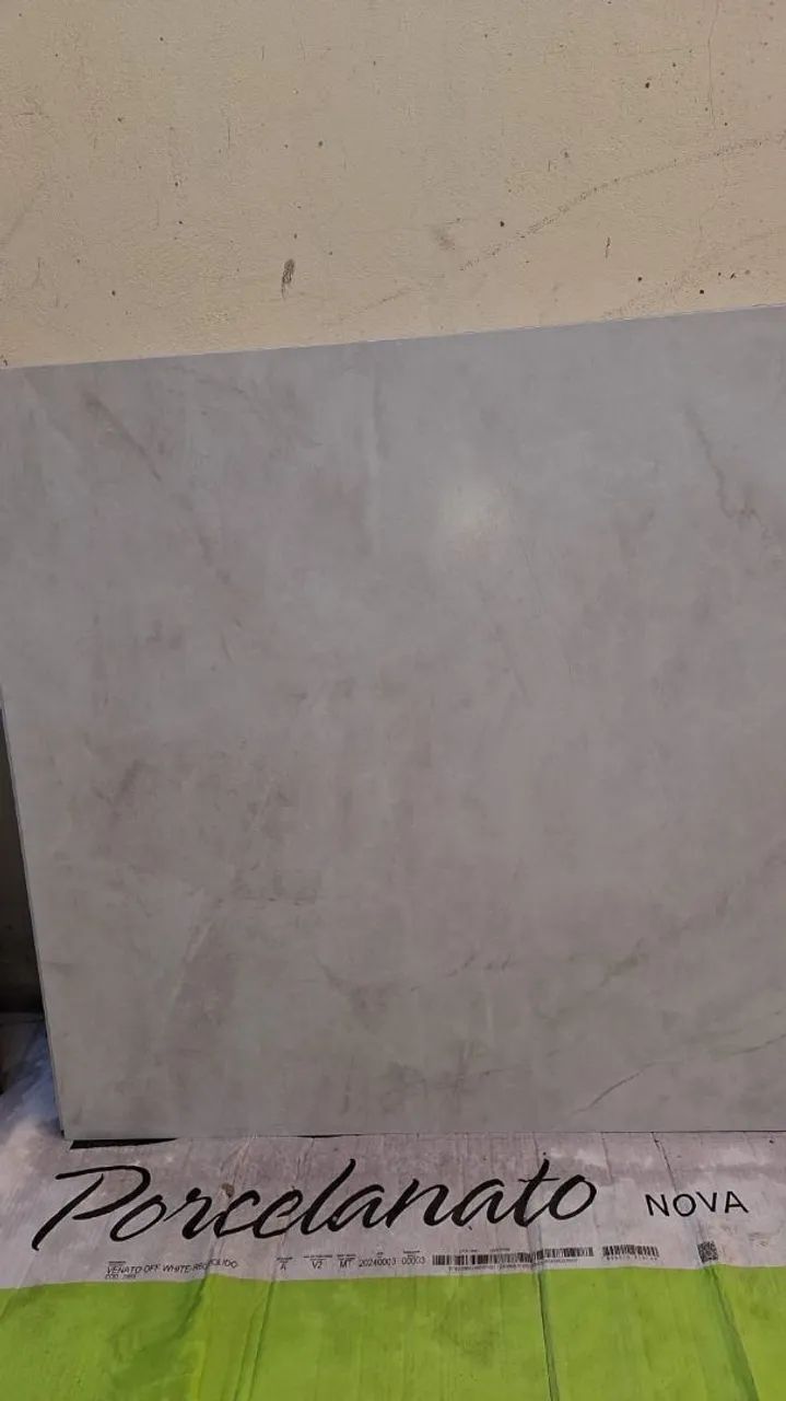 Porcelanato Delta Pulpis sand 84x84