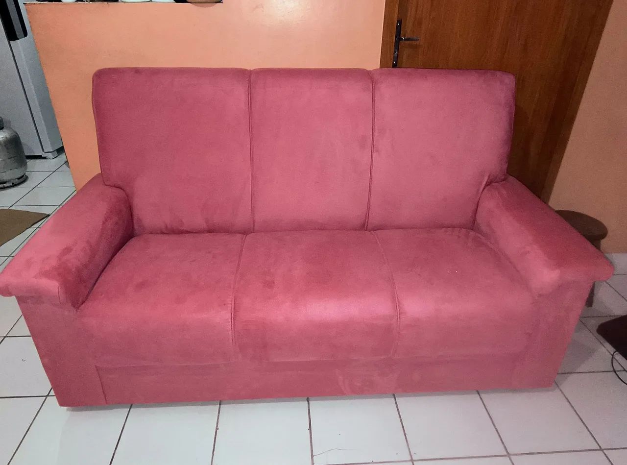 Sofá simples novo 