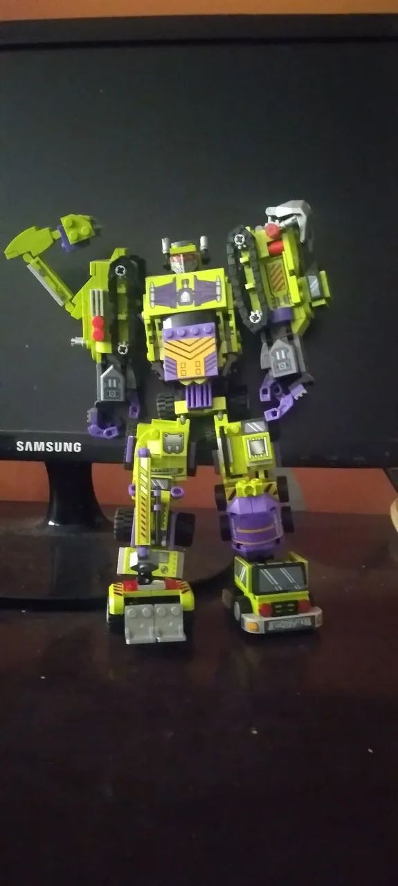 Blocos de montar- Devastator/ transformers 