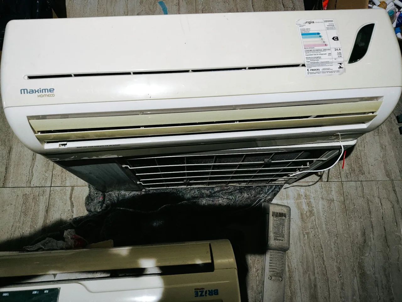 2 ar condicionado split Komeco 12.000 e 9.000 btus - Foto 4