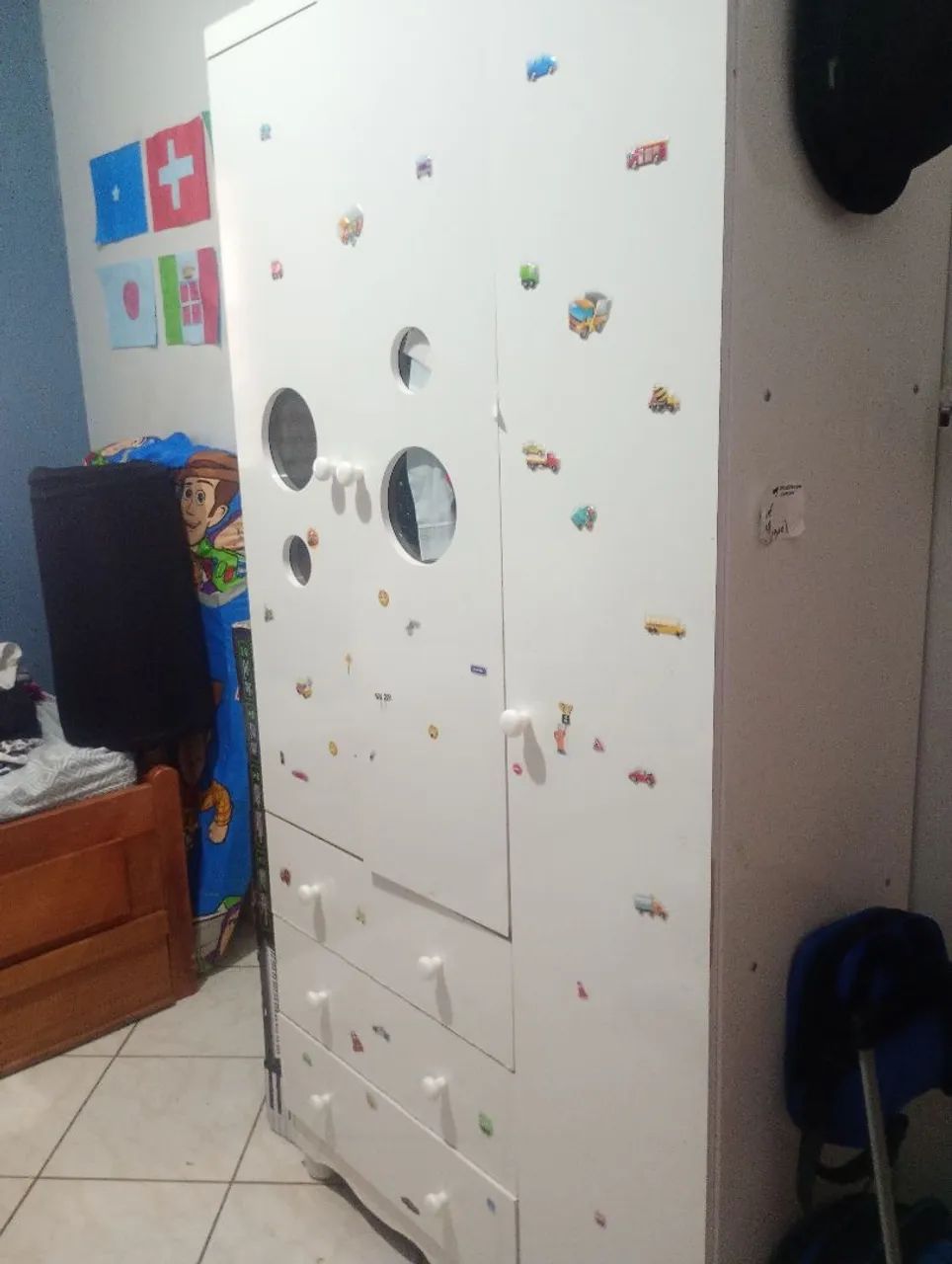 Guarda roupa infantil 