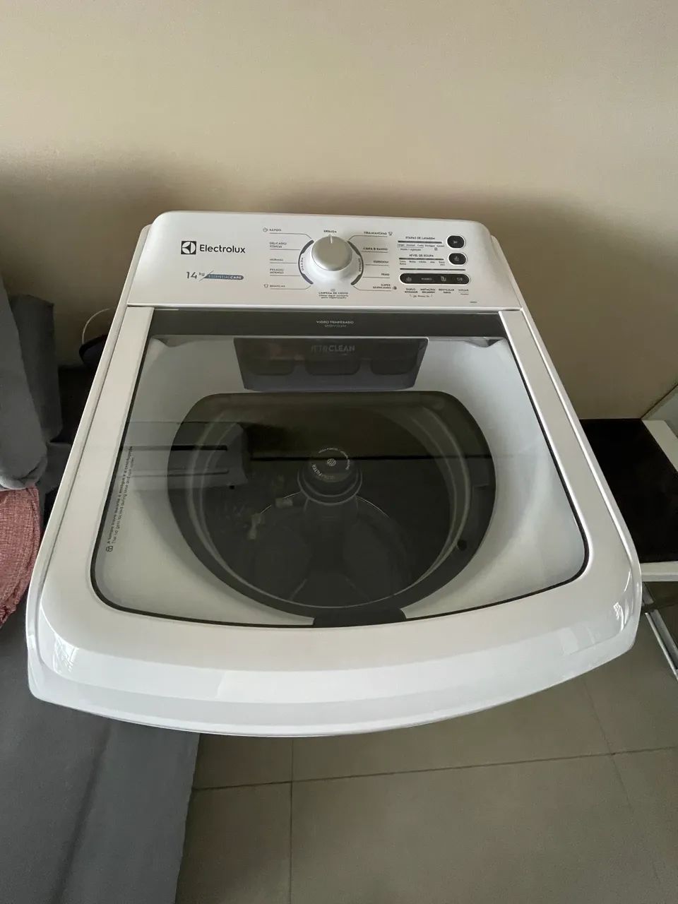 Máquina lava roupa semi nova Eletrolux 14kg