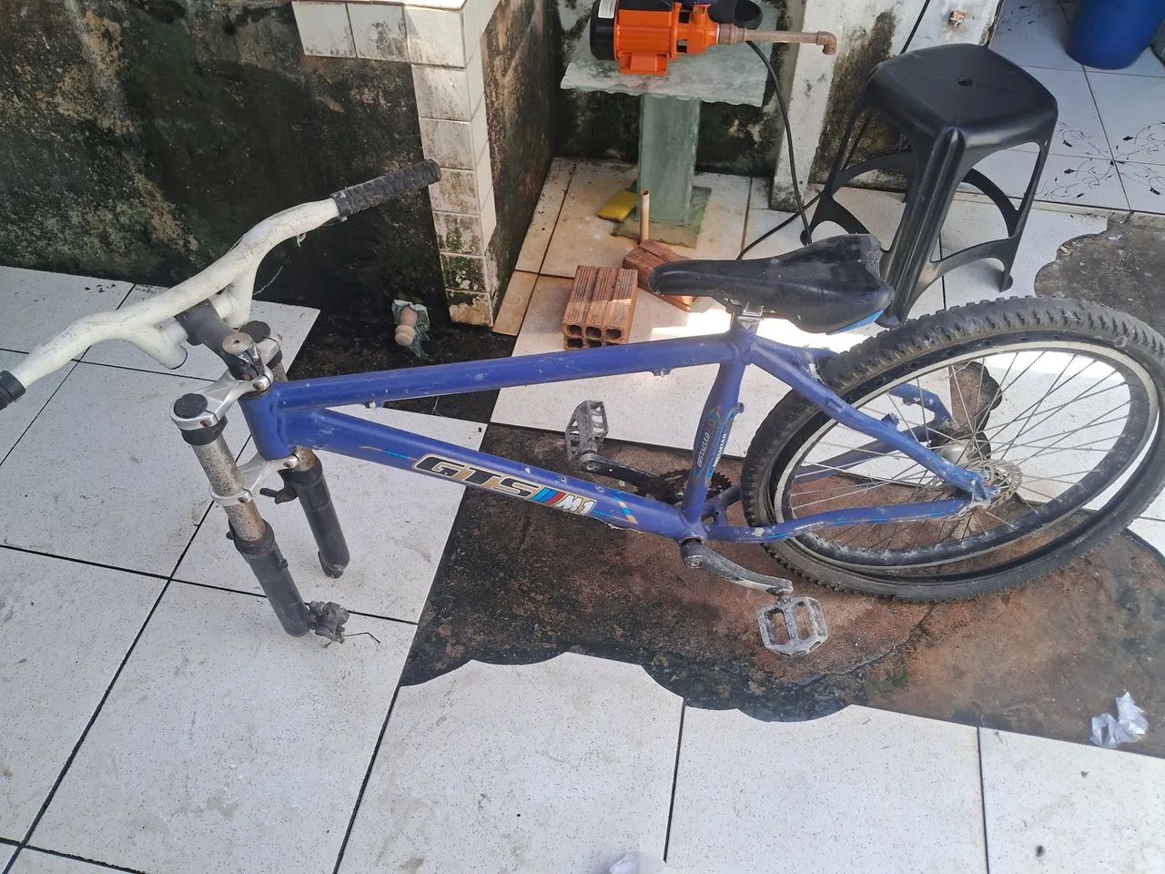 Quadro de alumínio gts m1