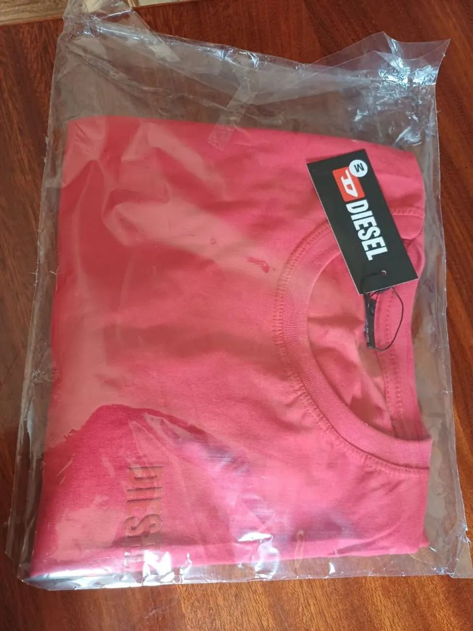 CAMISETA DIESEL VERMELHA - Foto 4