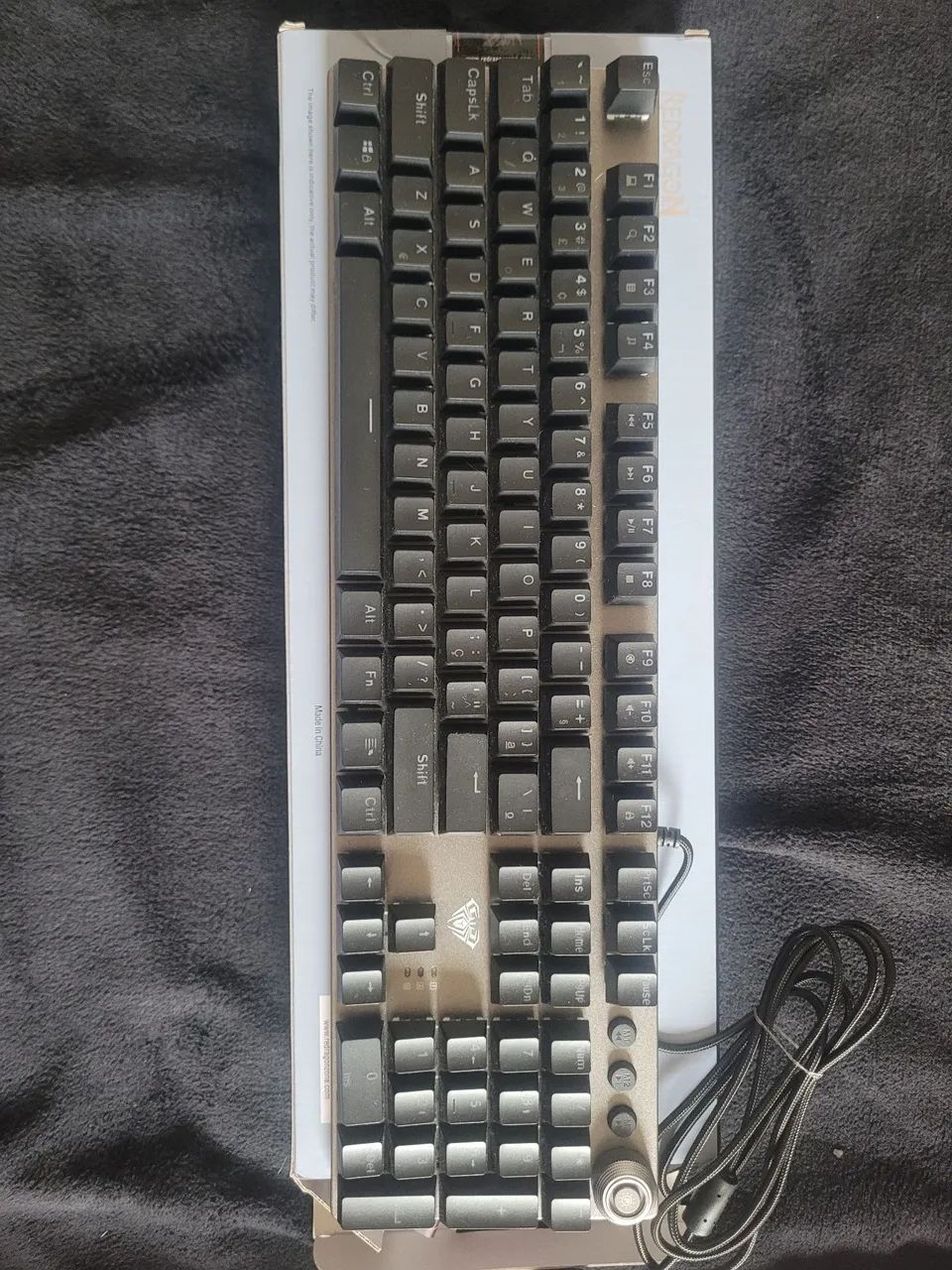 Teclado magnético Redragon Dharma
