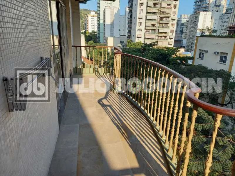 Apartamento - / Residencial / Icaraí
