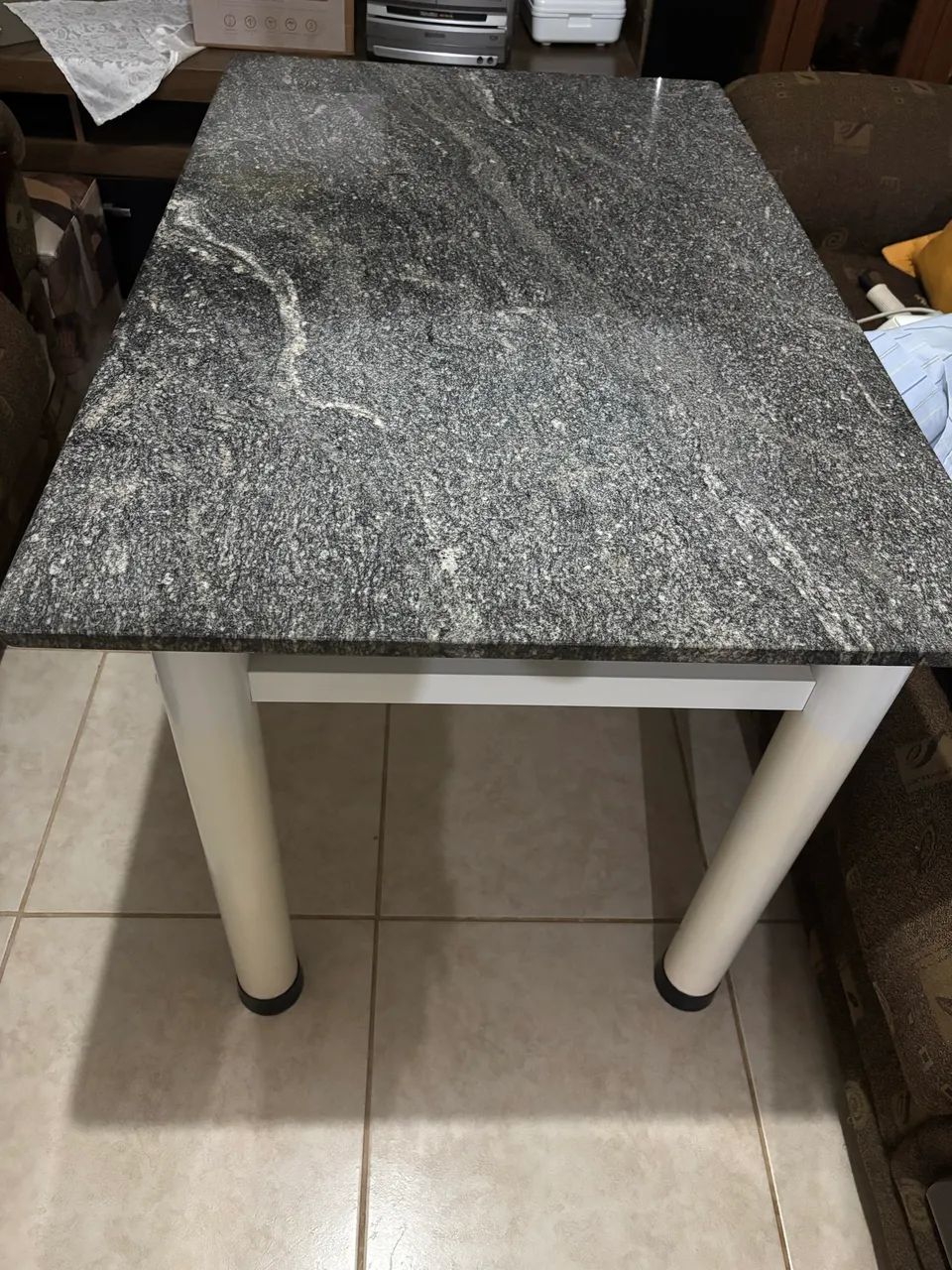 Mesa com 4 cadeiras  - Foto 3