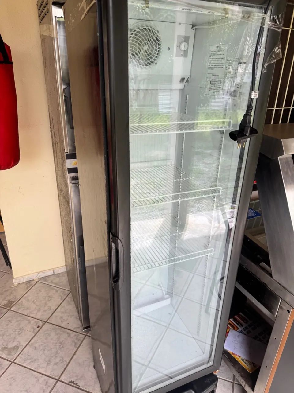 REFRIGERADOR / EXPOSITOR GELOPAR GPTU-230 - OPORTUNIDADE!  - Foto 2
