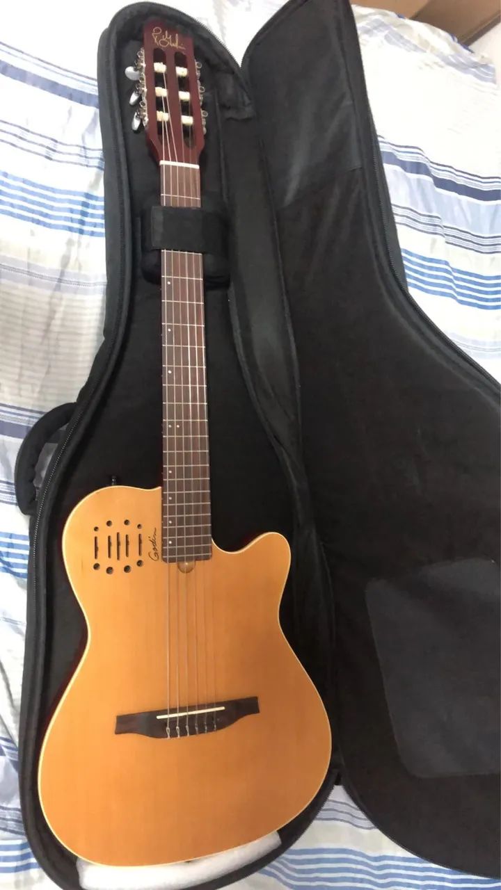 Godin Multiac Encore Nylon