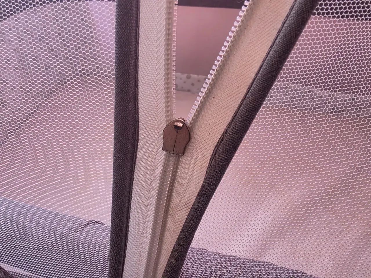 Vendo um mini berço para acoplar do lado da cama 