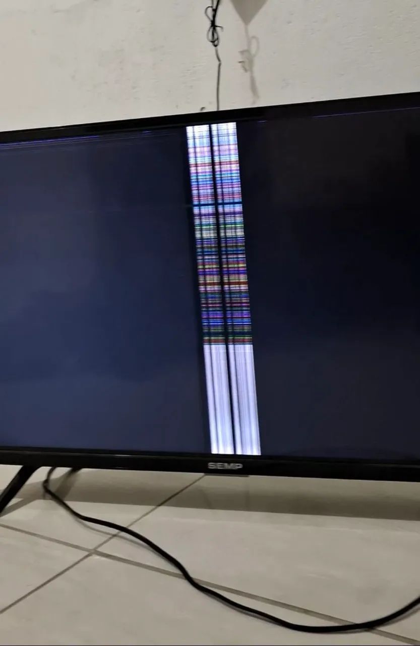 TV SEMP 32 " com defeito no display  - Foto 3