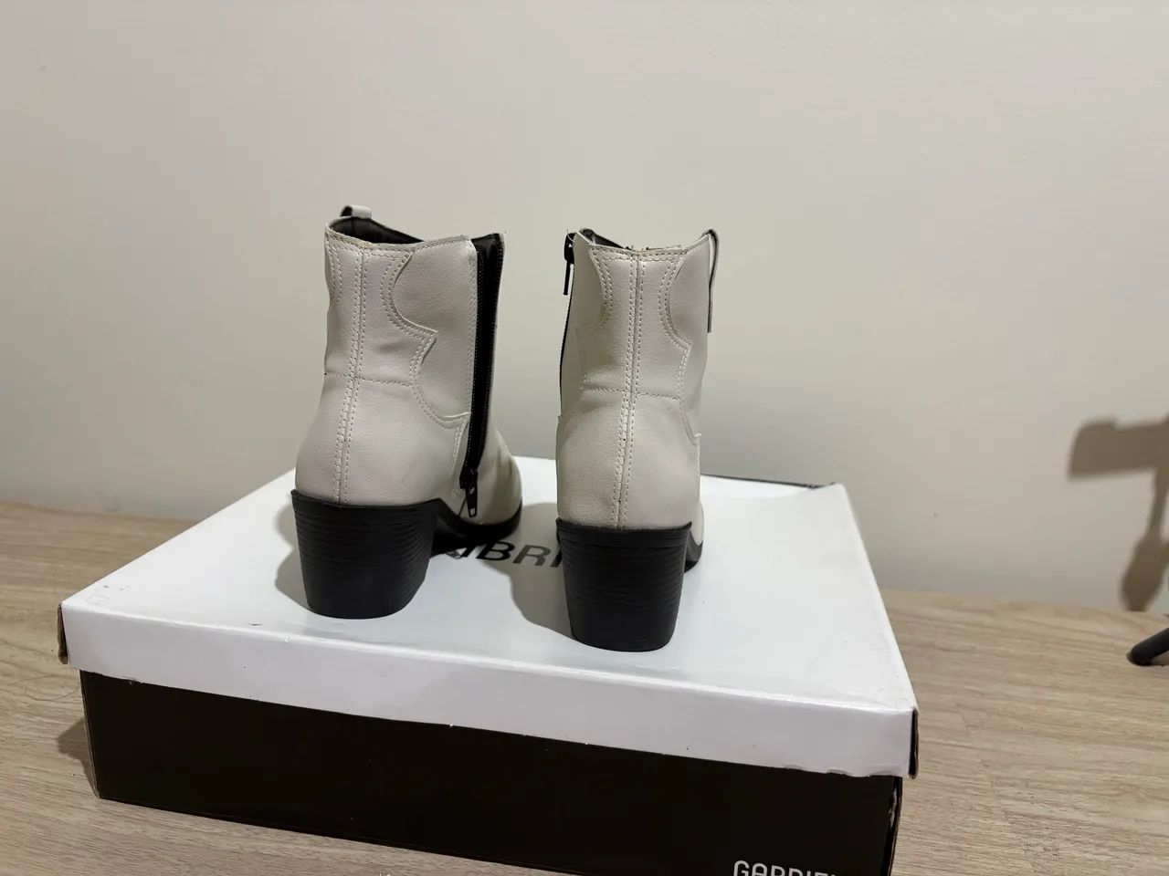 Bota cano médio  - Foto 5