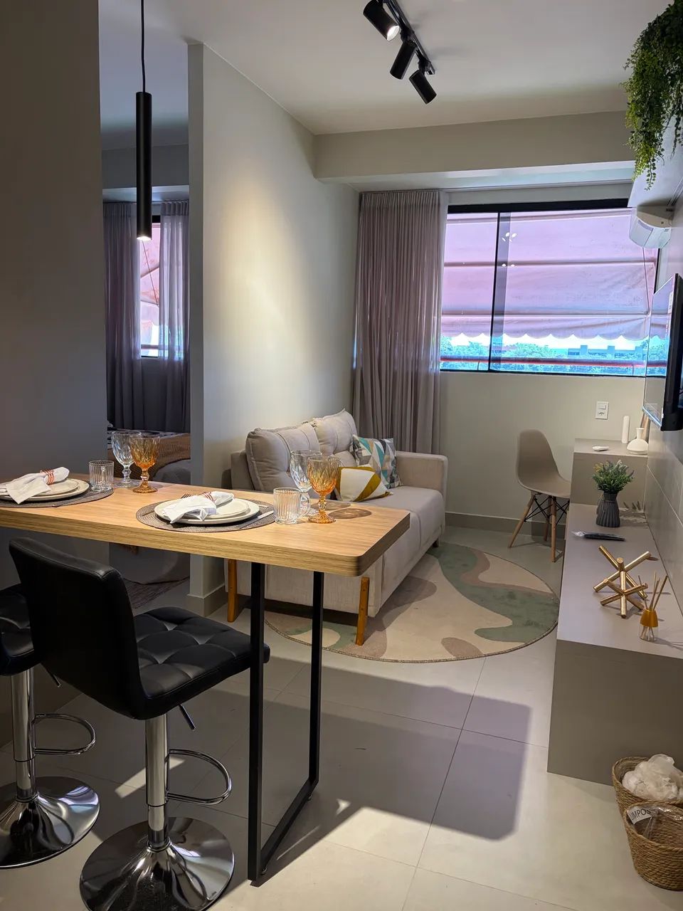 Studio Completo e Mobiliado no Sudoeste | Reformado - Foto 2