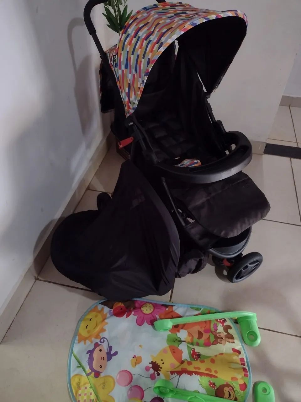 Carrinho com bebê conforto - Foto 3
