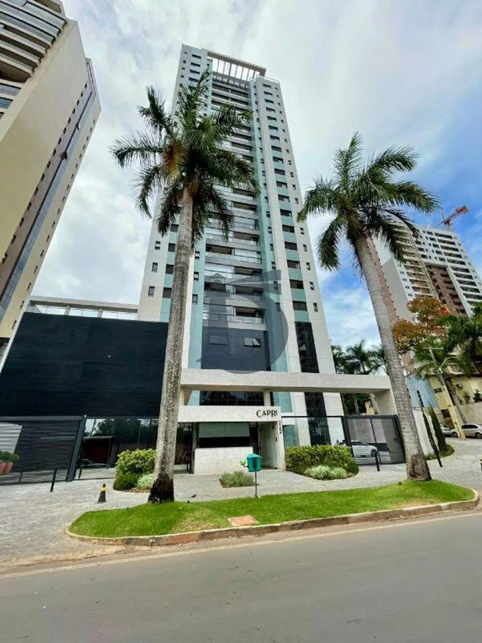 Apartamento para Aluguel 3 Quartos Suítes, 2 Vagas, Edificio Capri - Jundiaí