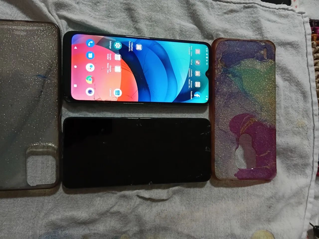 Celulares Motorola com tela trincada  - Foto 2