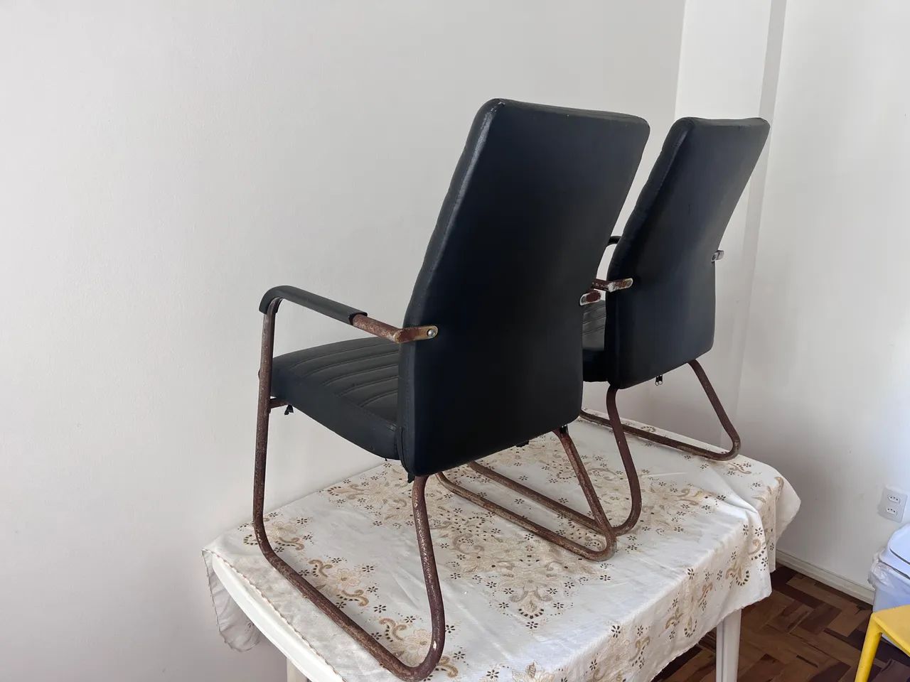 Cadeira estofada  - Foto 4