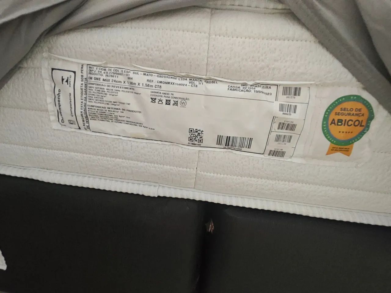 Vendo cama box com colchão queen - Foto 5