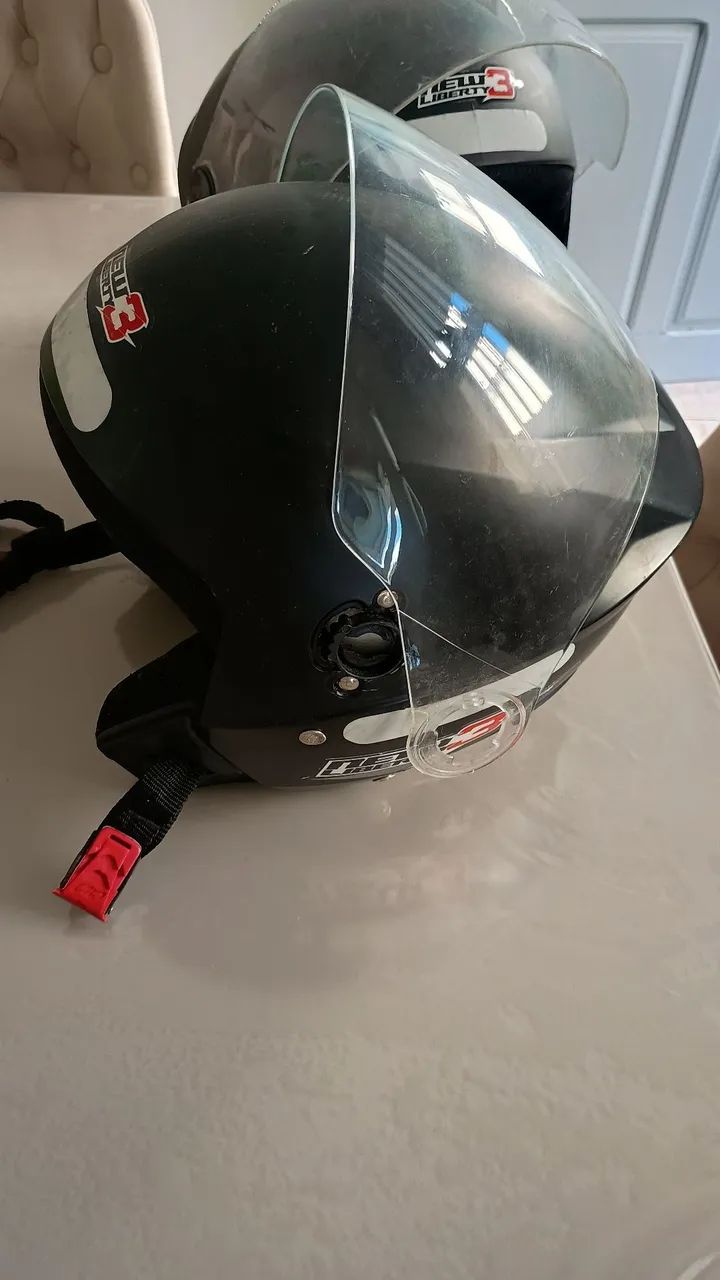 Vendo dois capacetes  - Foto 3