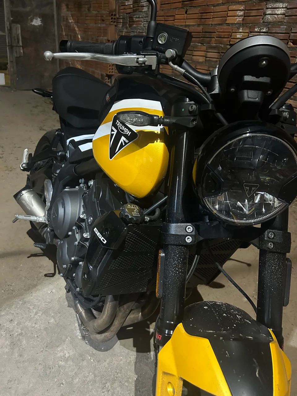 Trident 660  - Foto 4
