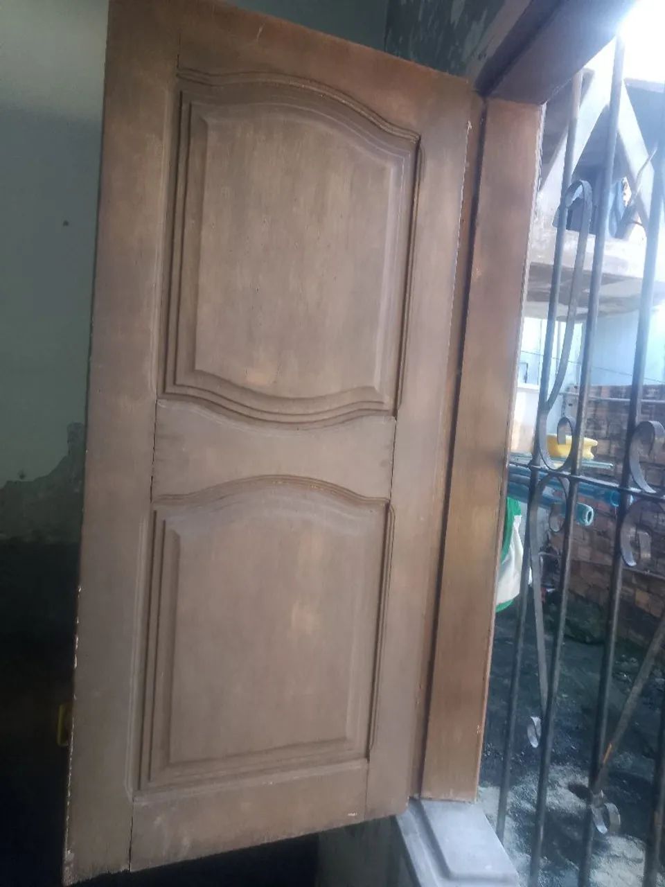 Porta de Angelin  e janela de Angelin