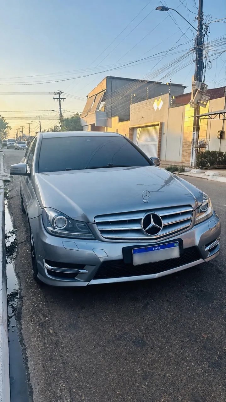 Mercedes-Benz C-180 CGI Sport 1.6 TB 16V 156cv Aut. 2014