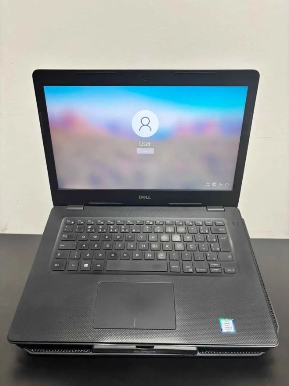 Notebook Dell Vostro 3481 | i3 7ª Geração | 8GB | SSD 256GB | Tela