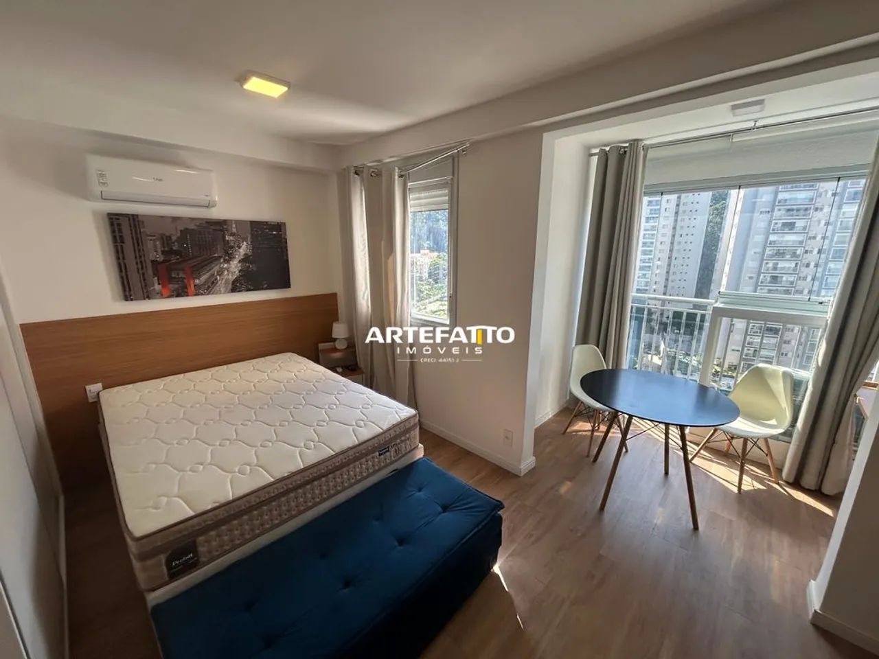 Studio semi-mobiliado com 25 mts ao lado do metrô - Lazer completo