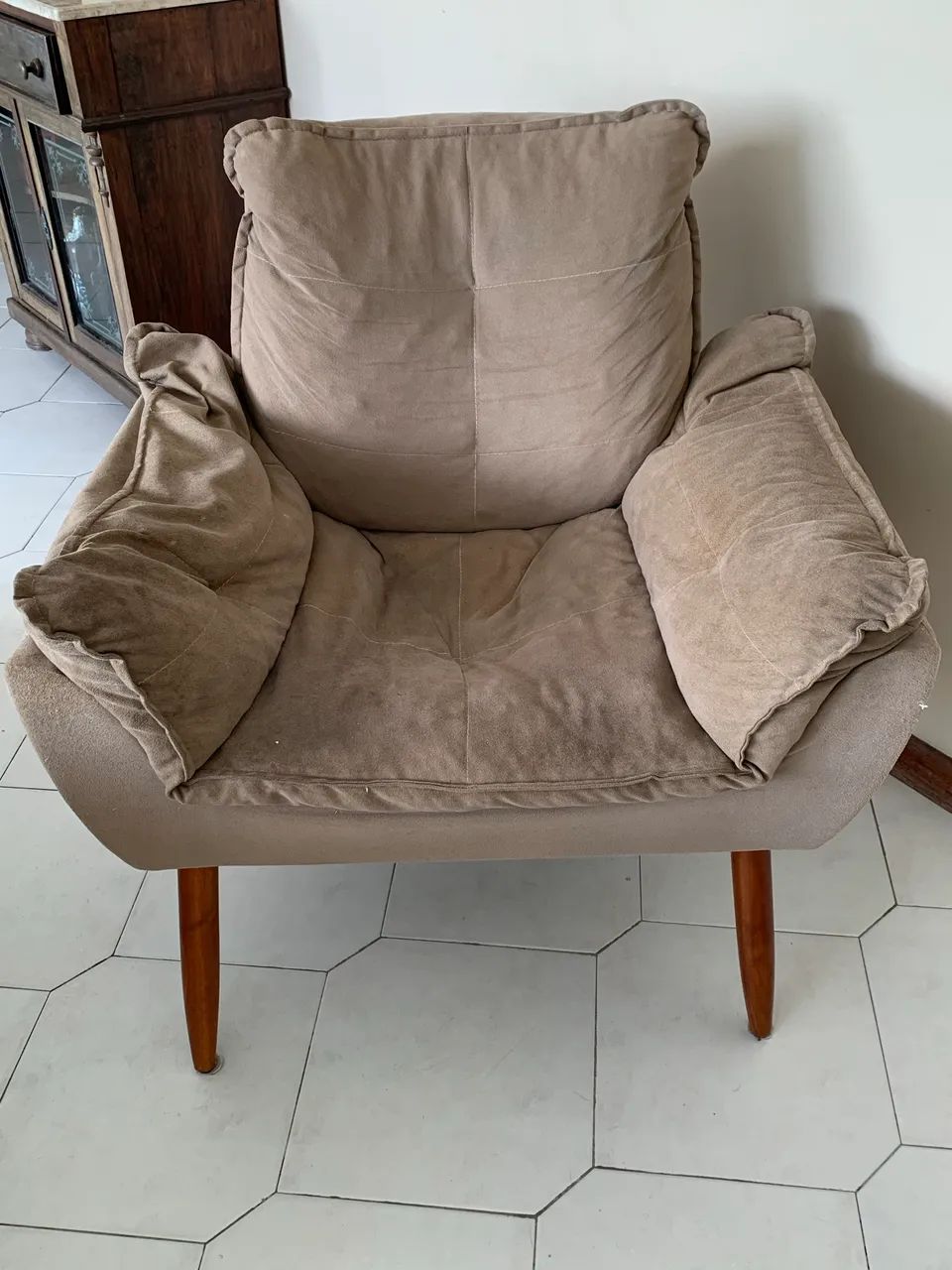 APENAS 170!! Duas poltronas lindas para a sala  - Foto 2