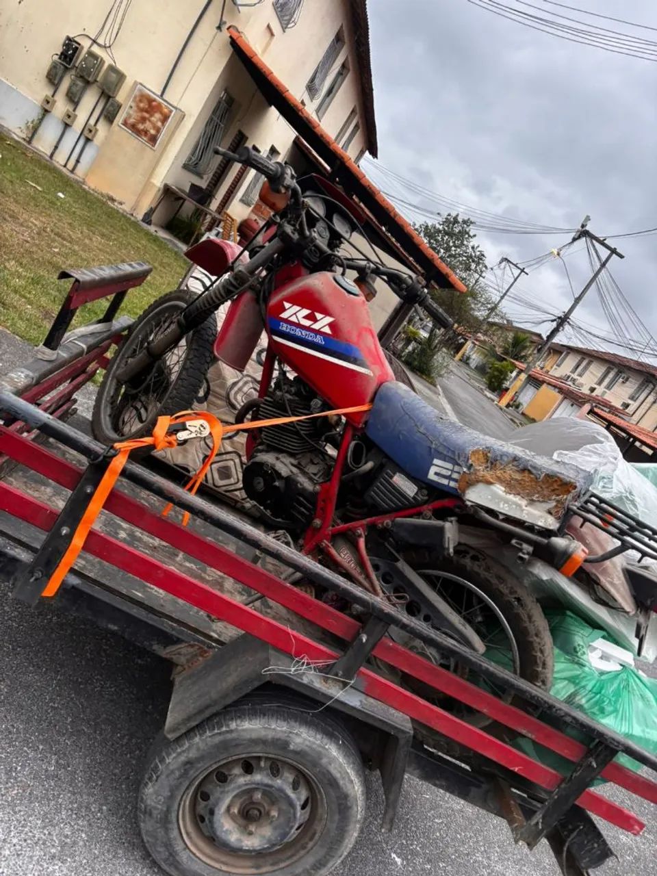 Vendo moto 