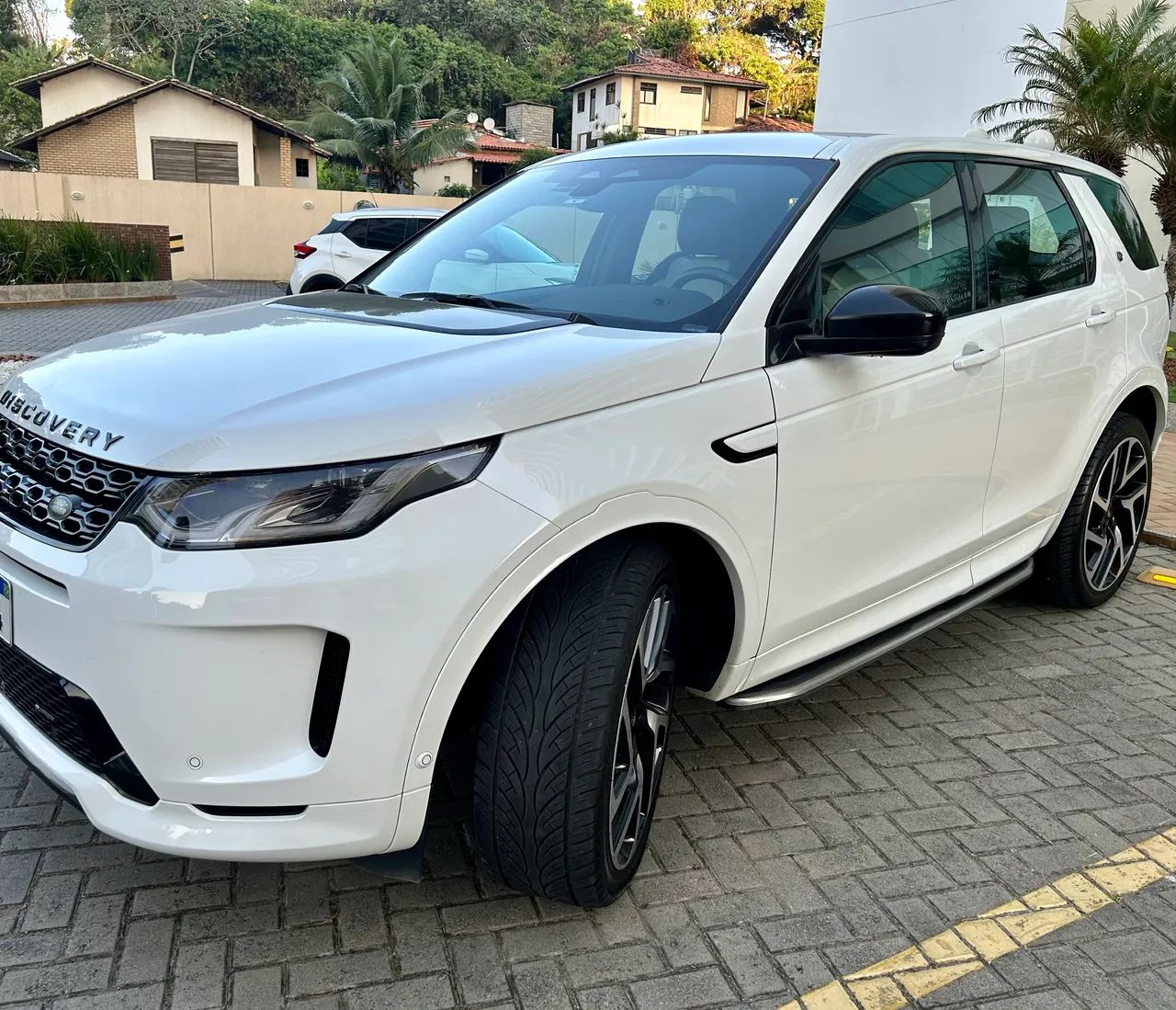 Land Rover Discovery Sport 2023