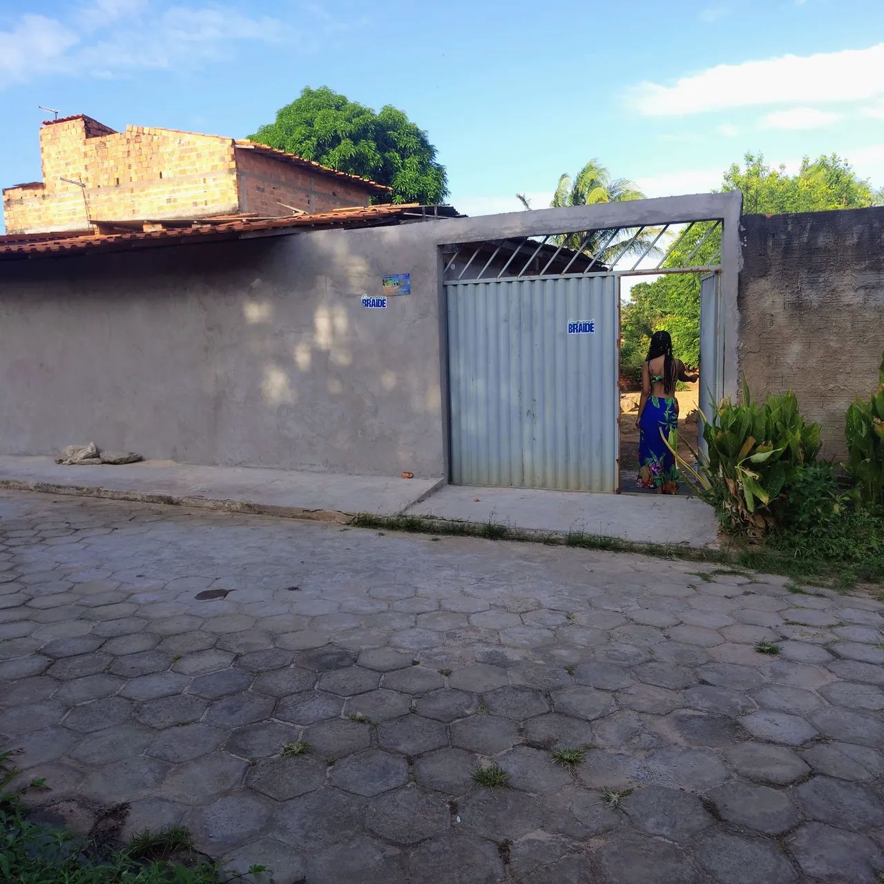 Casa (leia o anúncio)