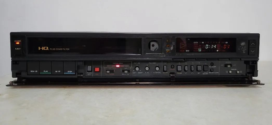 Video Cassete Sharp Vc-799b Stereo 4 Cabeças Raríssimo Preto - Foto 2