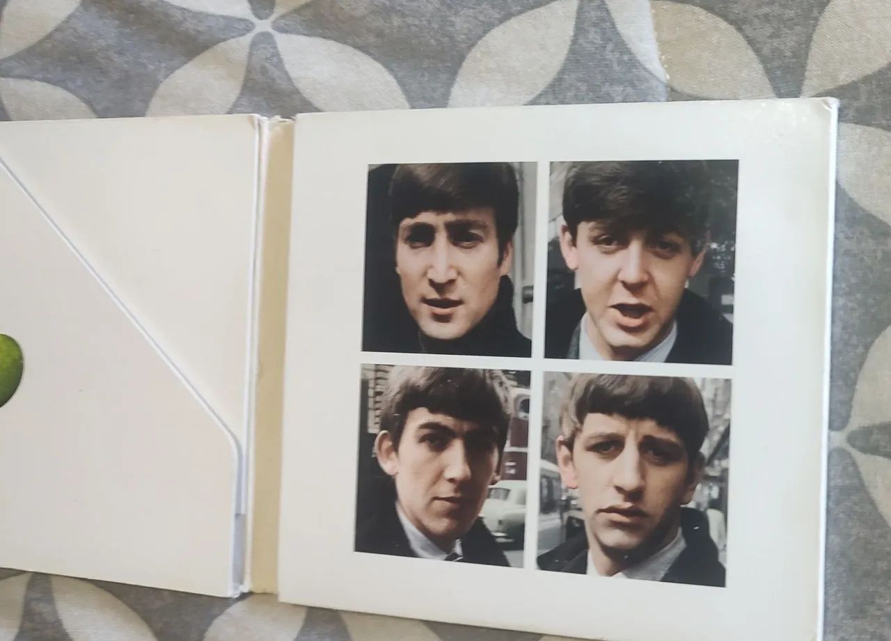 CD duplo The Beatles  - Foto 2