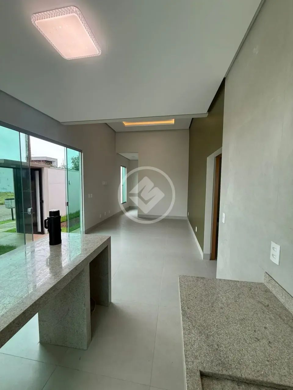 Casa 02 (de esquina)  85m² de edificação  Excelente opção para locação ou uso independente - Foto 2