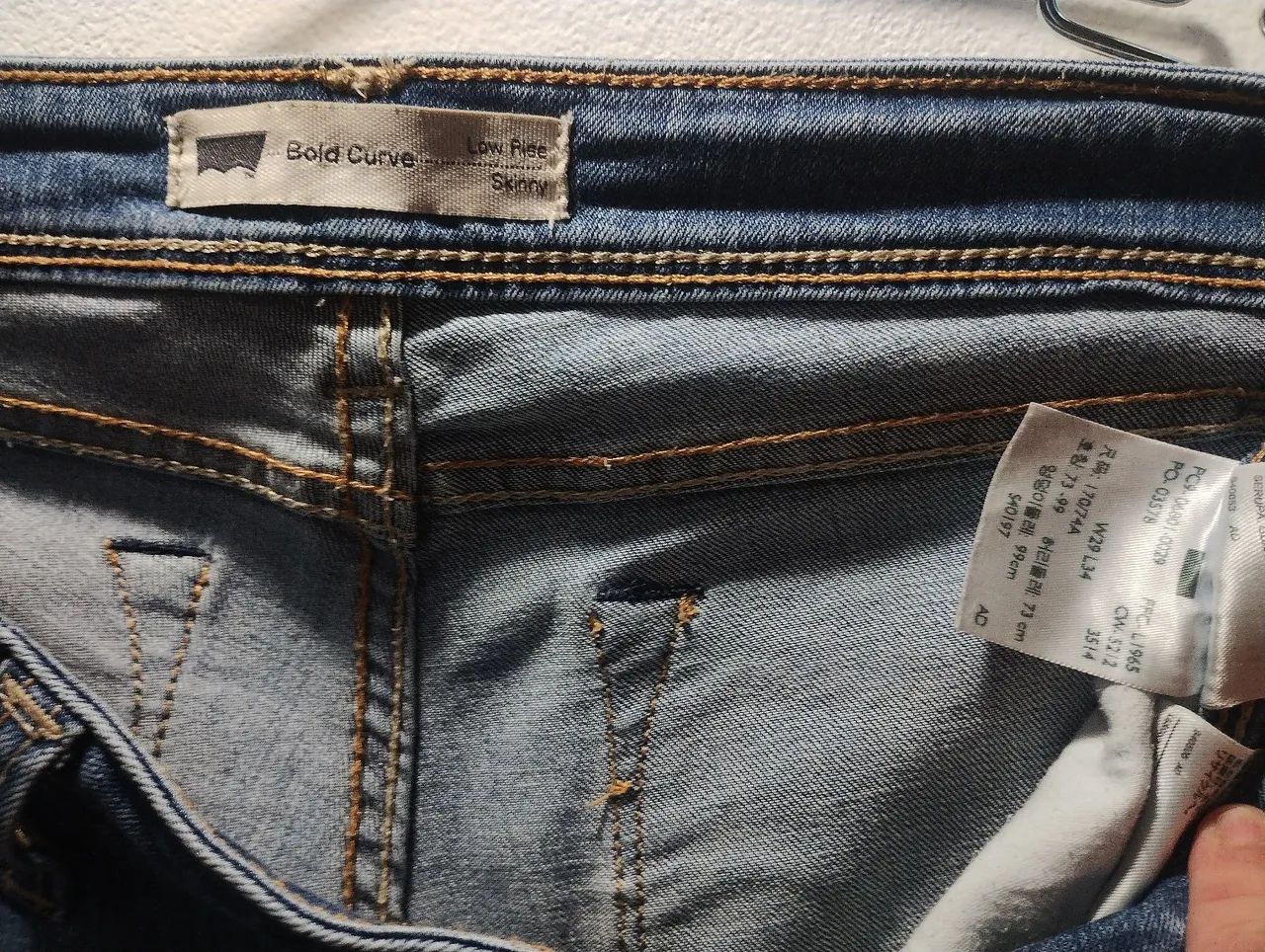 Levis calça feminina 40 - Foto 2
