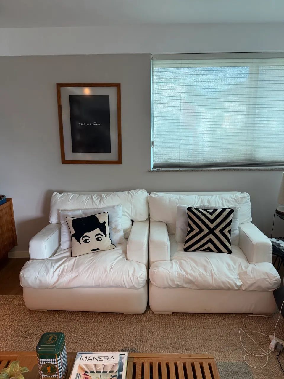 Duas poltronas 