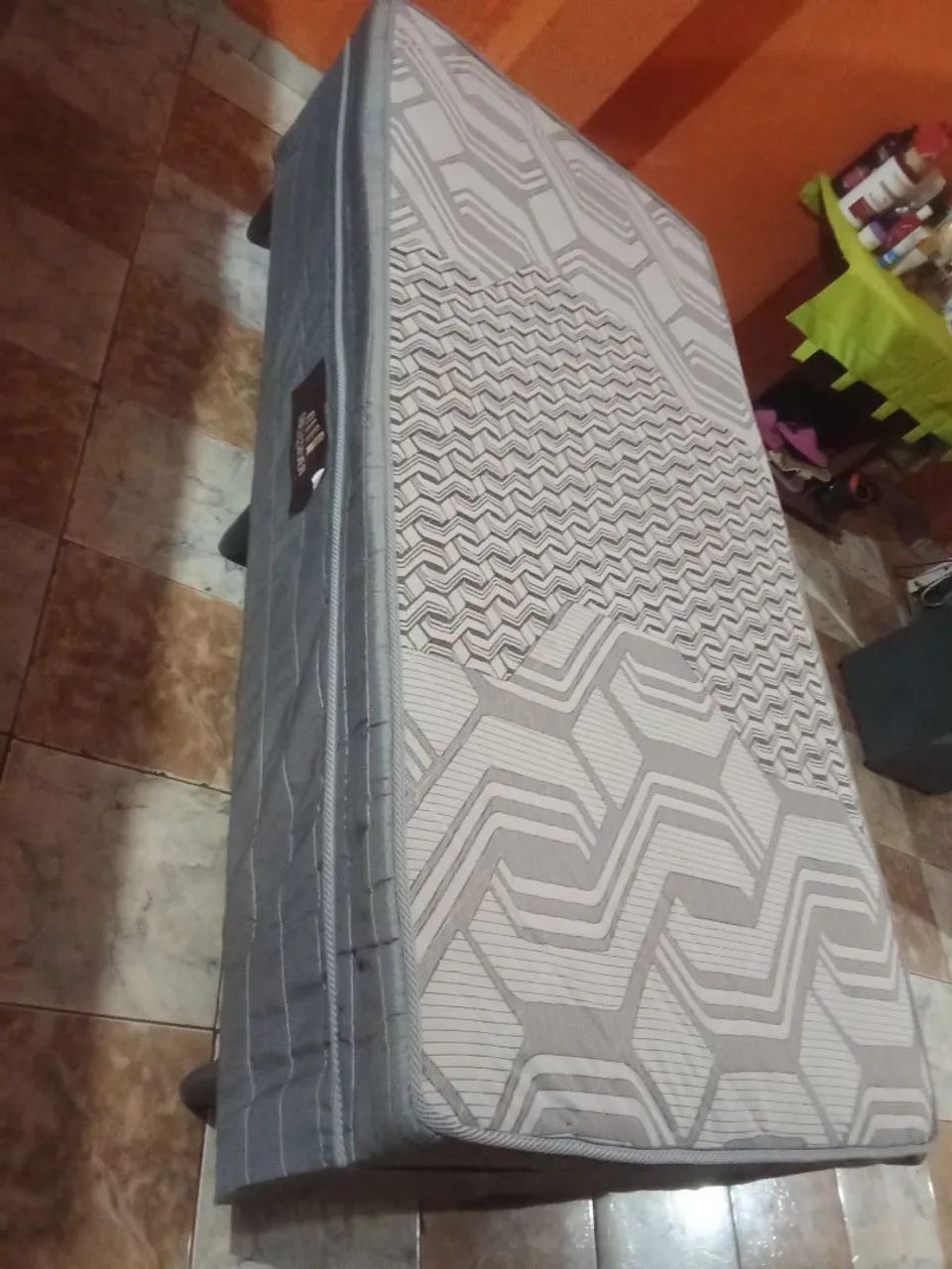 Cama box de solteiro
