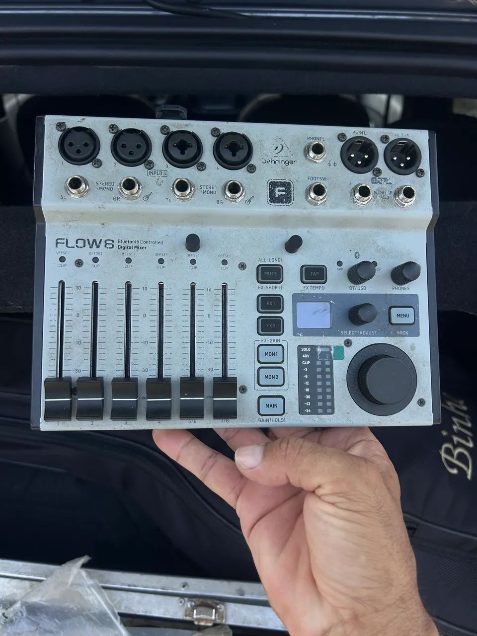 Mesa digital Behringer Flow 8 - Foto 4
