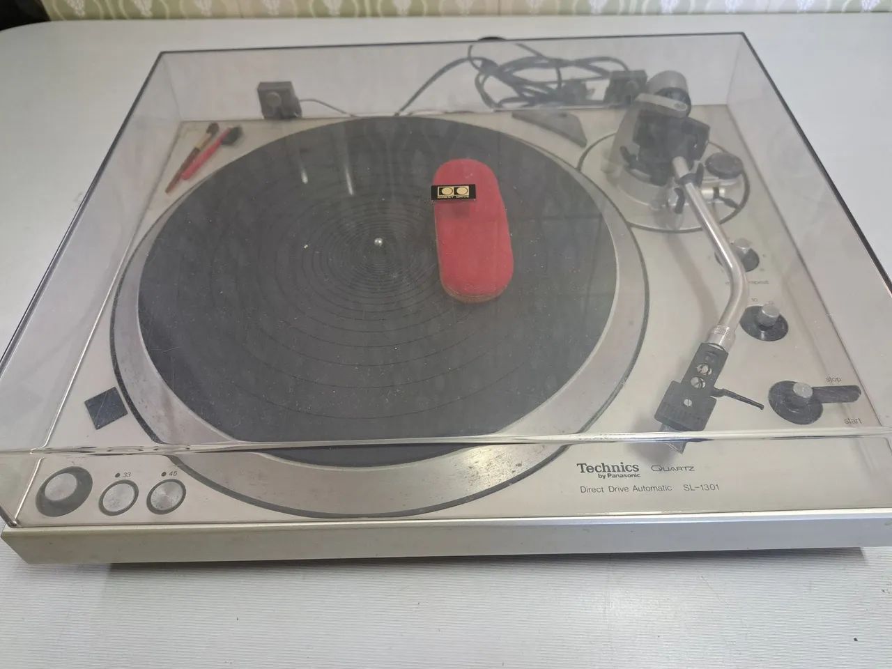 Toca disco Technics SL-1301
