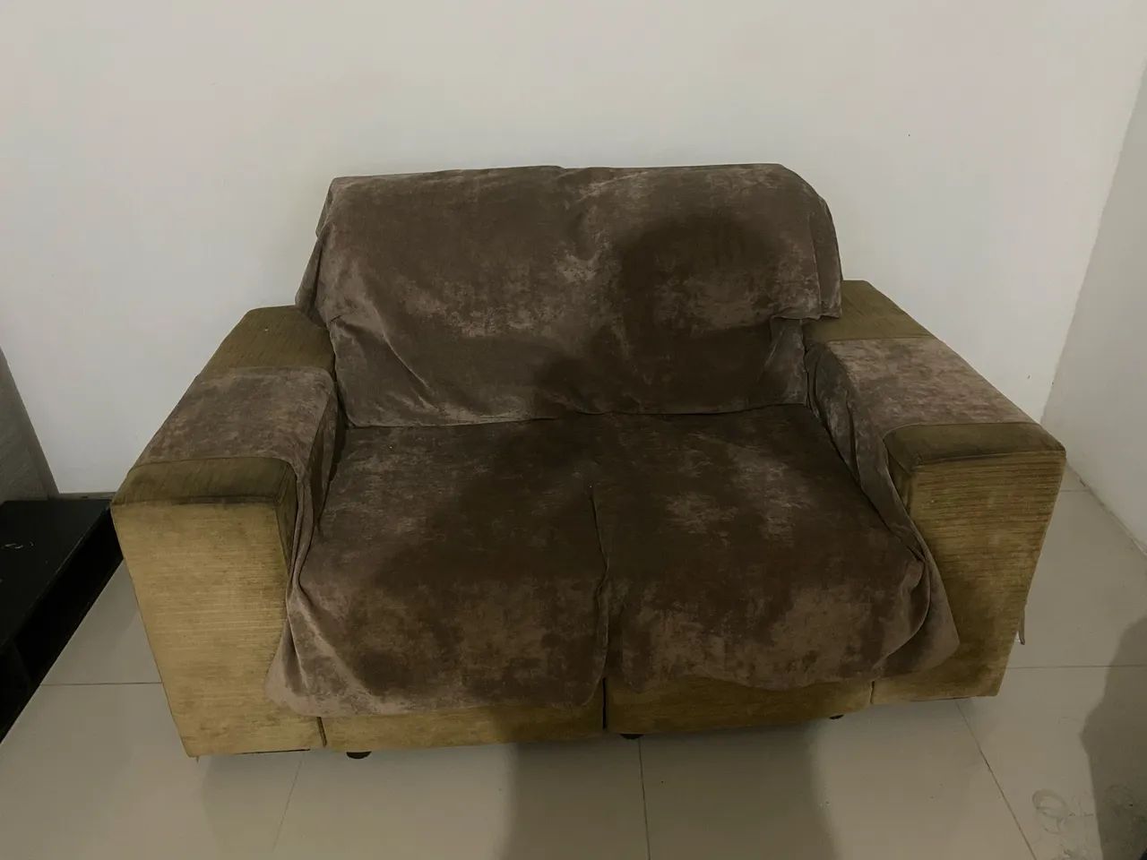 Sofá 2 lugares