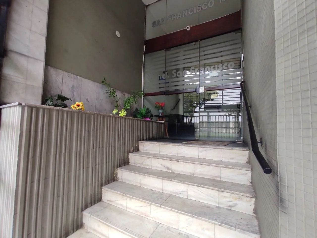Kitnet com Área Externa no Centro de Juiz de Fora - Foto 3