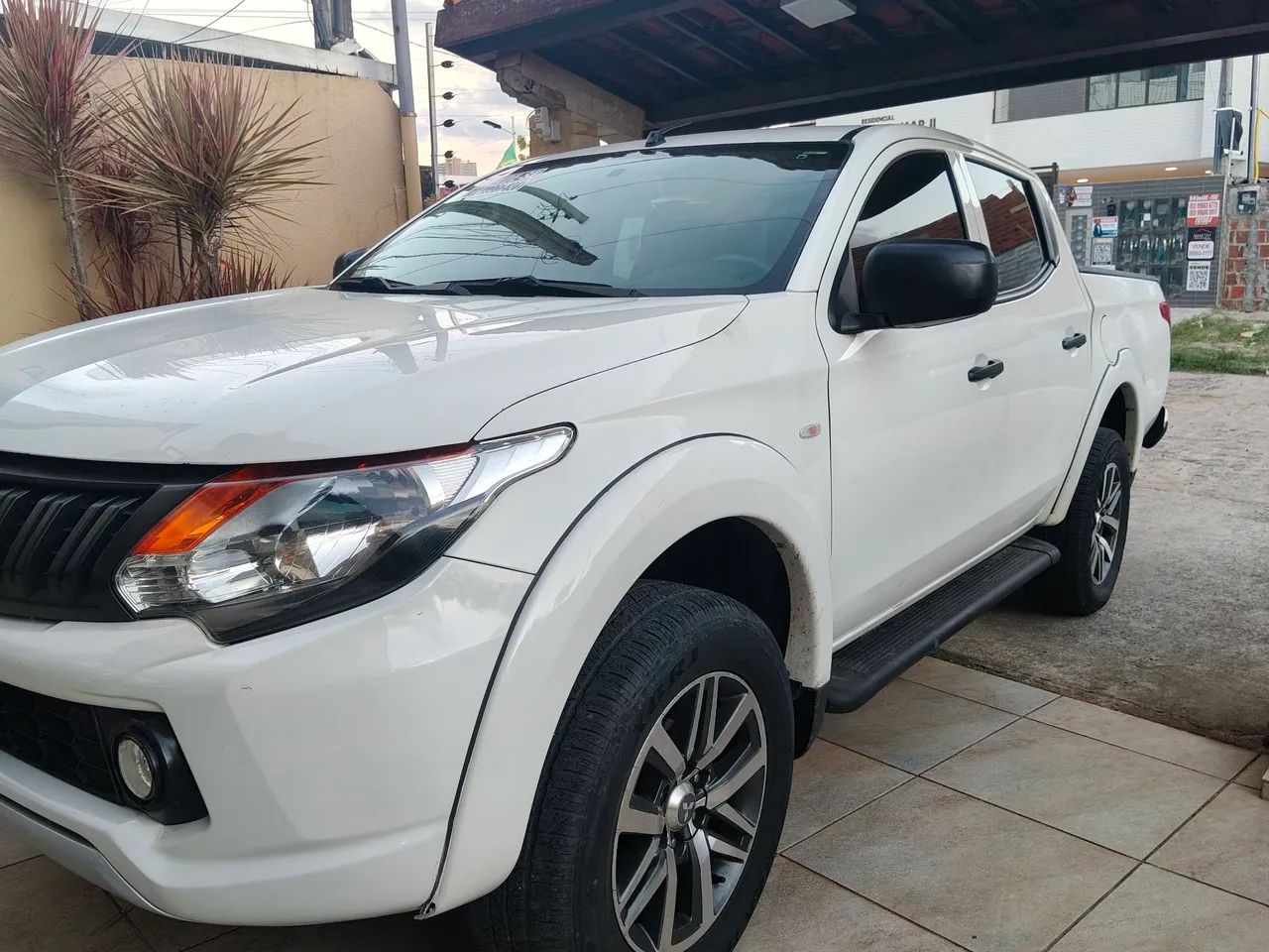 Mitsubishi L200 Triton Sport GL 2.4 Diesel 2023 2023