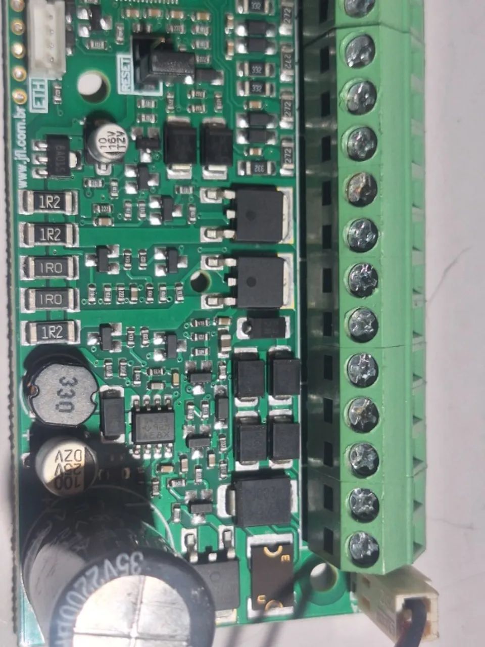 placa JFL CENTRAL - Foto 4