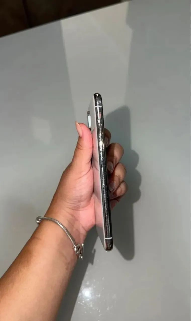 iPhone X