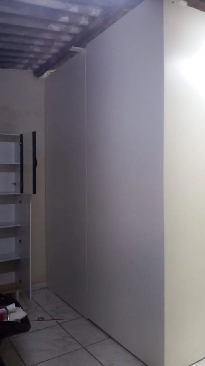 Vendo divisória com porta e fechadura  - Foto 3