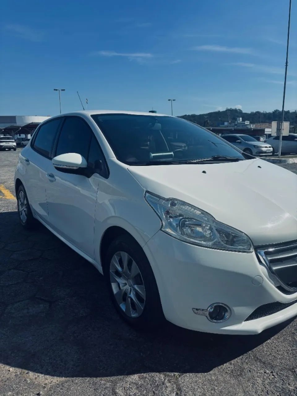 Peugeot 208 ACTIVE 1.5 8V FLEX 2014